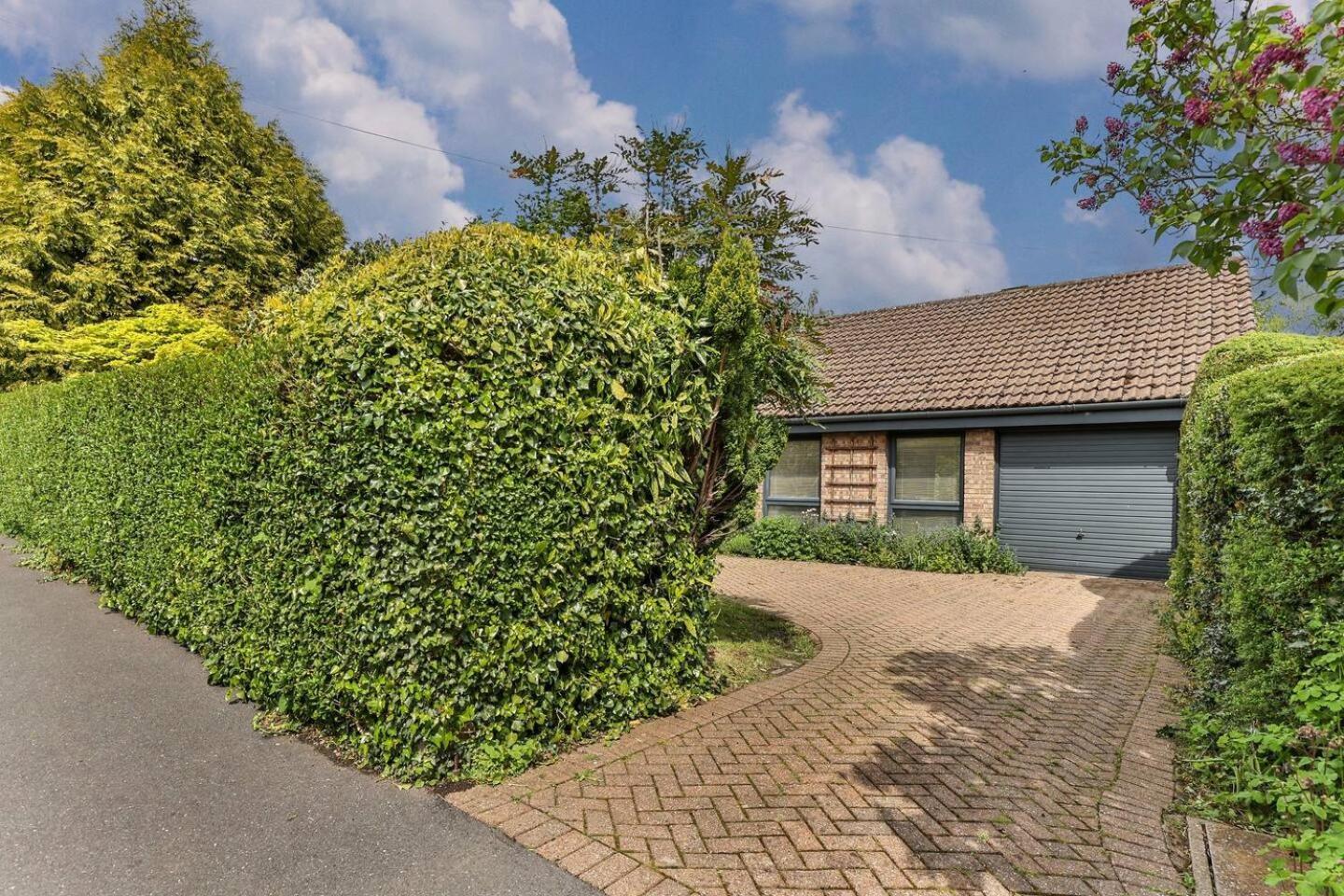 3 Bedroom Bungalow Close To Peak District With Garden Шефилд Экстерьер фото